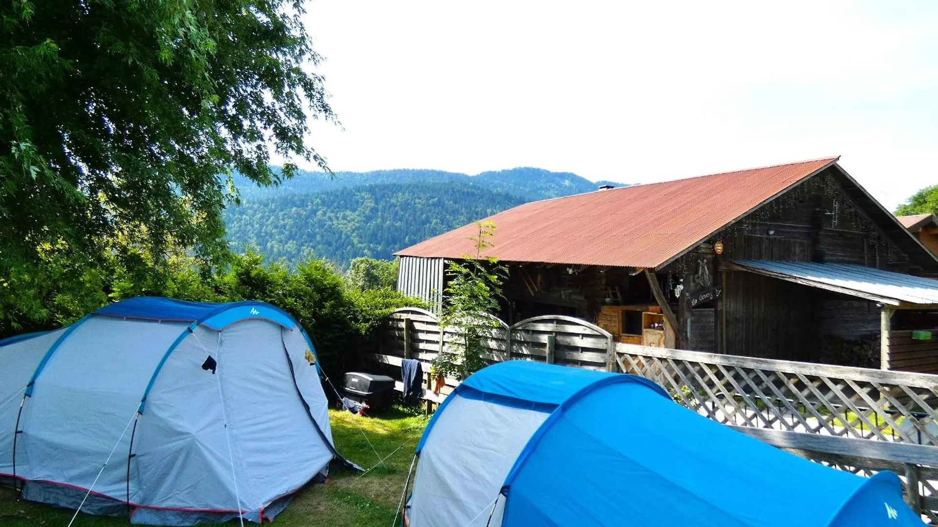 Camping Onlycamp Du Cret Saint-Jean-de-Sixt Campsite